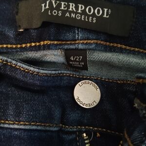 NWOT Liverpool skinny Jeans